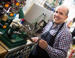 Qual o Preço Médio de um Chaveiro 24h em Vila Velha carlos chaveiro